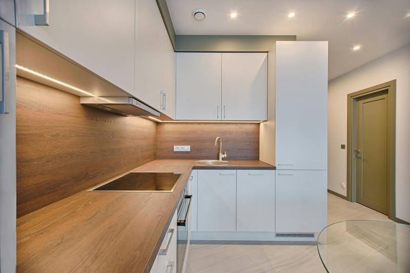 Cocina piso moderno Barcelona de una Inmobiliaria en Barcelona